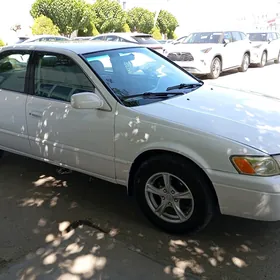 Toyota Camry 1999