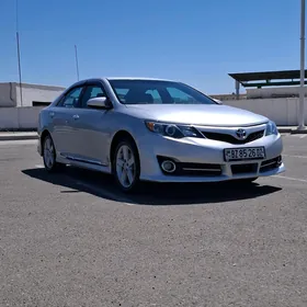 Toyota Camry 2014