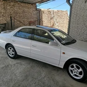 Toyota Camry 1998