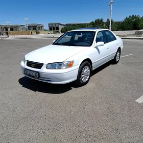Toyota Camry 2001
