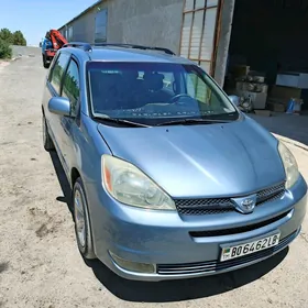 Toyota Sienna 2004