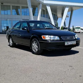 Toyota Camry 2001