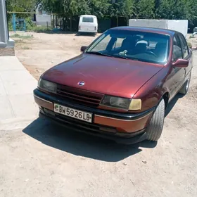 Opel Vectra 1990