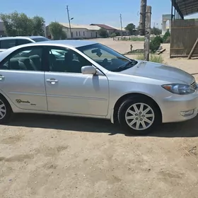 Toyota Camry 2004