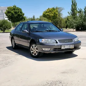 Toyota Camry 1999