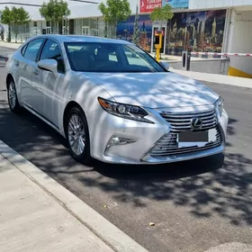 Lexus ES 350 2018