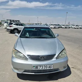 Toyota Camry 2004