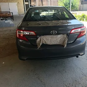 Toyota Camry 2013