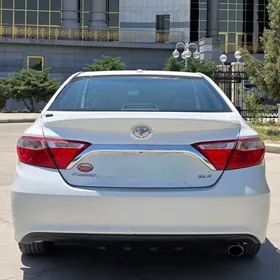 Toyota Camry 2017
