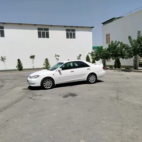 Toyota Camry 2005