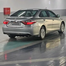 Toyota Camry 2015