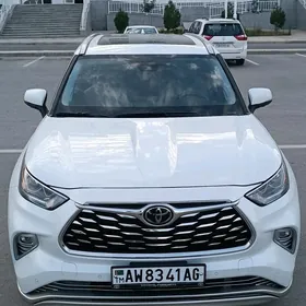 Toyota Highlander 2022