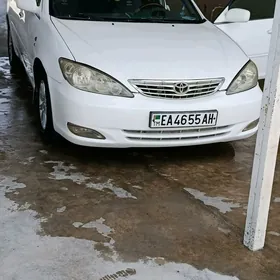 Toyota Camry 2004