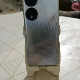 HONOR 70