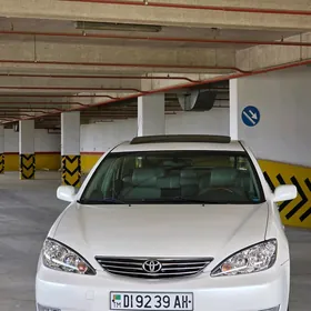 Toyota Camry 2005
