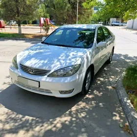 Toyota Camry 2004