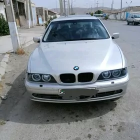 BMW E39 2001