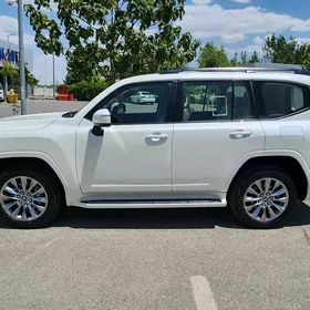 Toyota Land Cruiser 2023