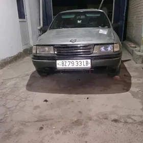 Opel Astra 1990