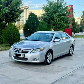 Toyota Camry 2010
