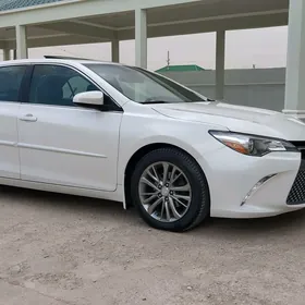 Toyota Camry 2015