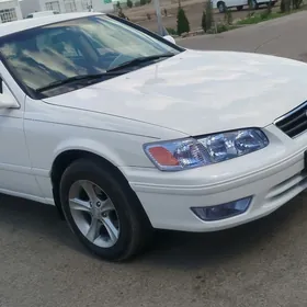 Toyota Camry 2001
