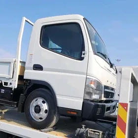 Mitsubishi Canter 2025