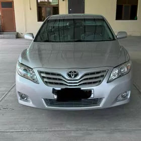 Toyota Camry 2010