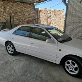 Toyota Camry 1998