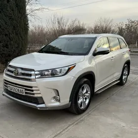 Toyota Highlander 2018