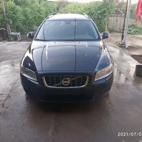Volvo V70 2010