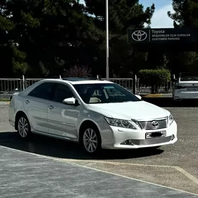 Toyota Camry 2015