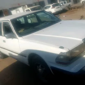 Nissan Pathfinder 1990