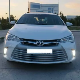 Toyota Camry 2017