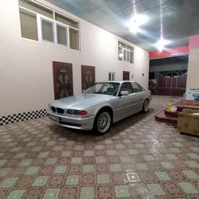 BMW 740 2000