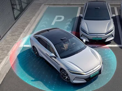 BYD обещает возместить любой ущерб при сбоях в работе автономной парковки
