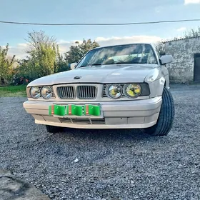 BMW 525 1988
