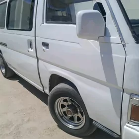 Toyota Hiace 1990