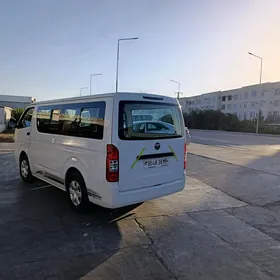 Foton VIEW CS2 2018