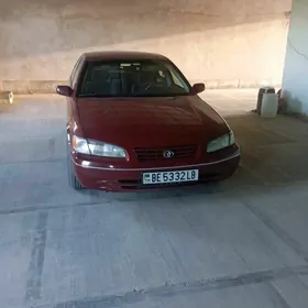 Toyota Camry 1998