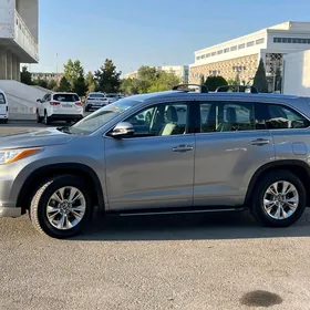 Toyota Highlander 2016