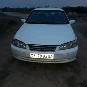 Toyota Camry 2000
