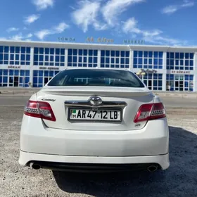 Toyota Camry 2010