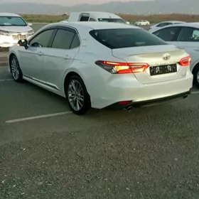 Toyota Camry 2022