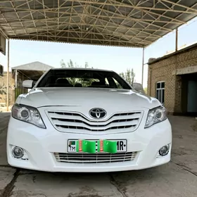 Toyota Camry 2010