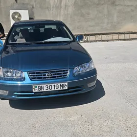 Toyota Camry 2001