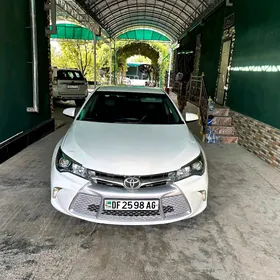 Toyota Camry 2016