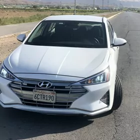 Hyundai Elantra 2020