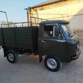 UAZ Profi 1984