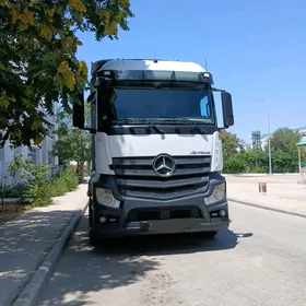 Mercedes-Benz E430 2014